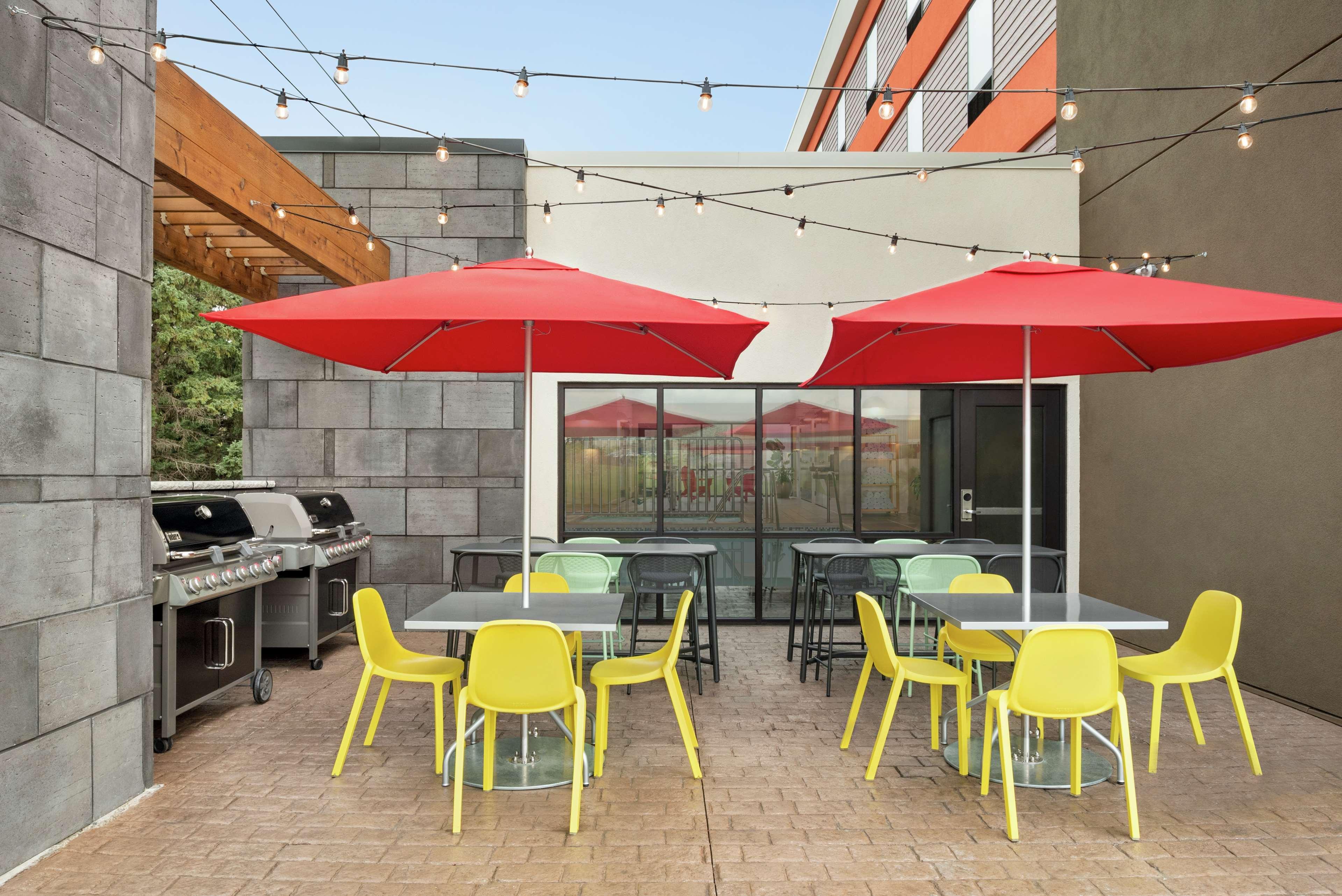 Home2 Suites By Hilton Bismarck Exterior foto