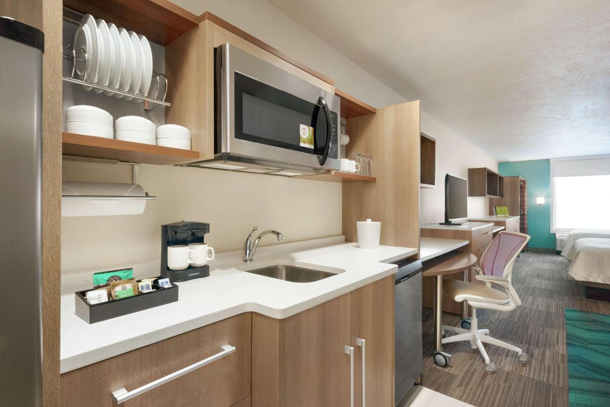 Home2 Suites By Hilton Bismarck Exterior foto